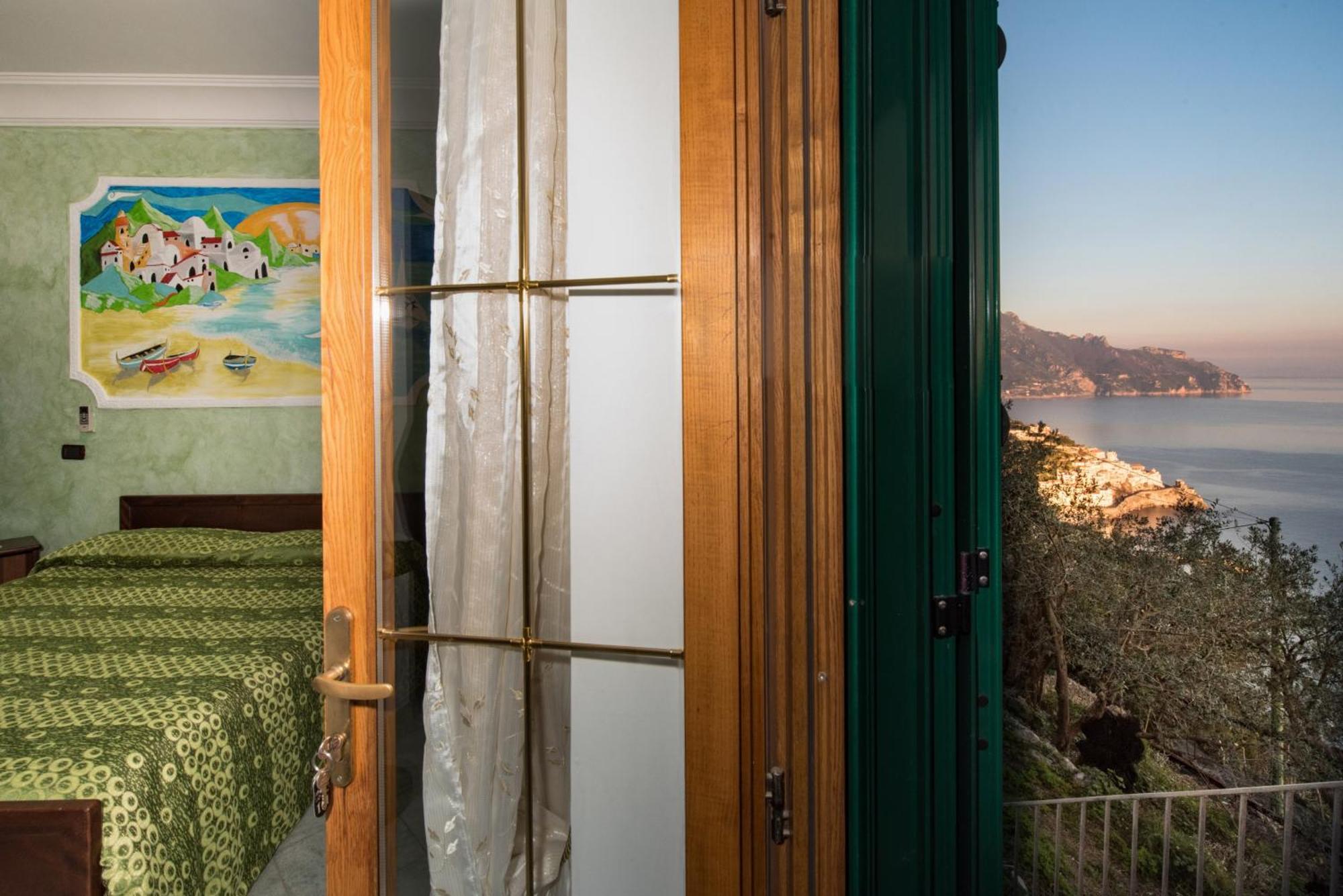 Esclusiva Con Piscina Privata Su Amalfi