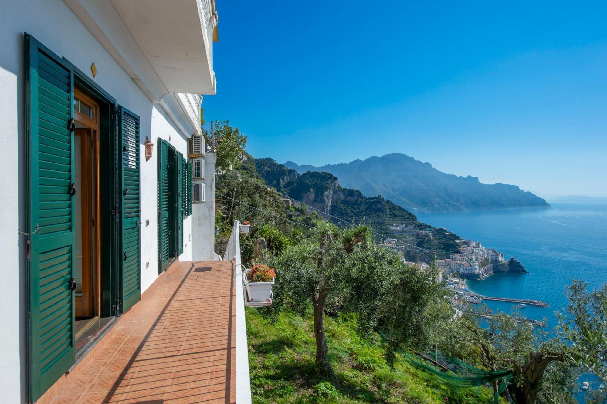Esclusiva Con Piscina Privata Su Villa Amalfi