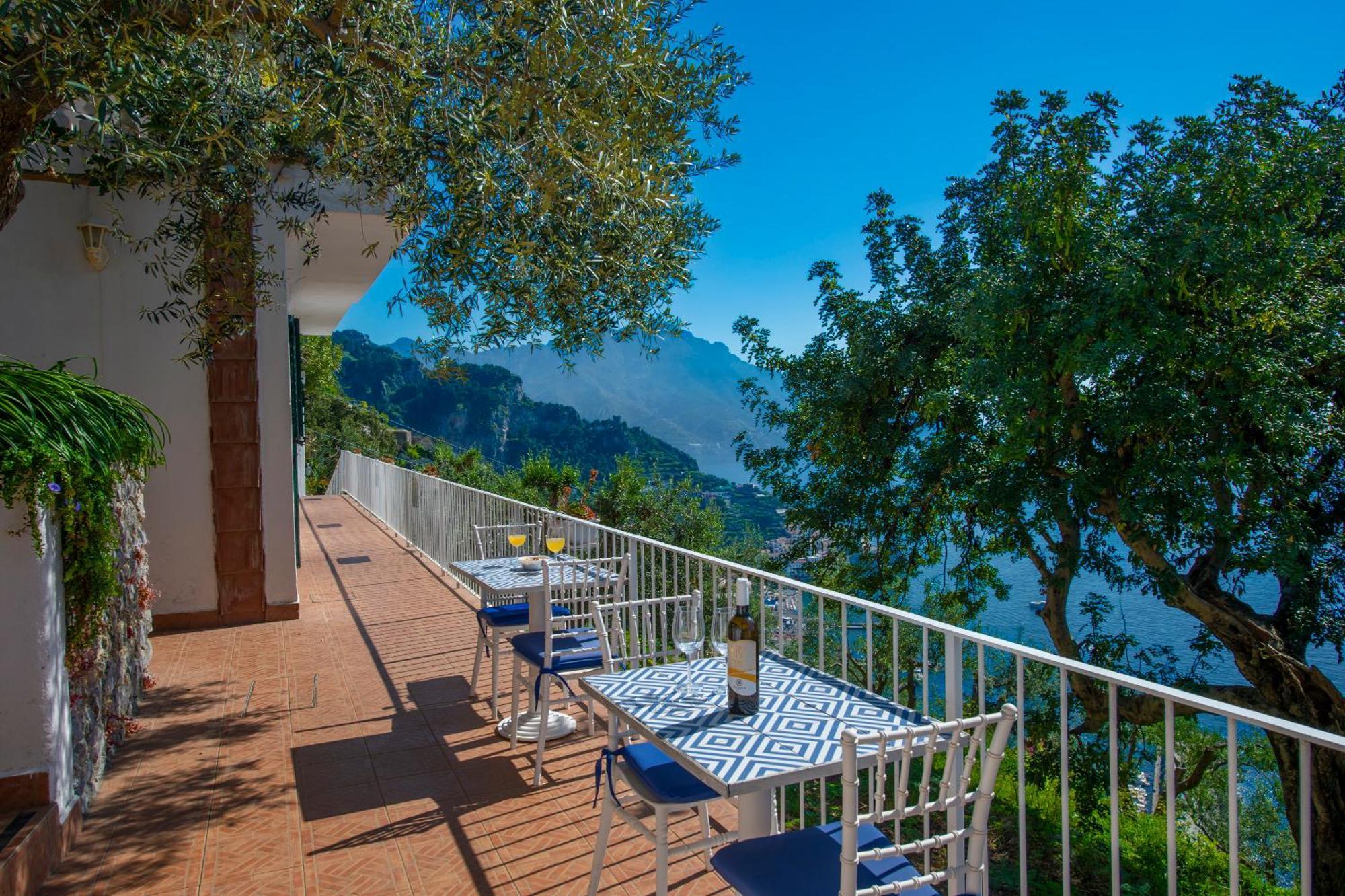 Esclusiva Con Piscina Privata Su Villa