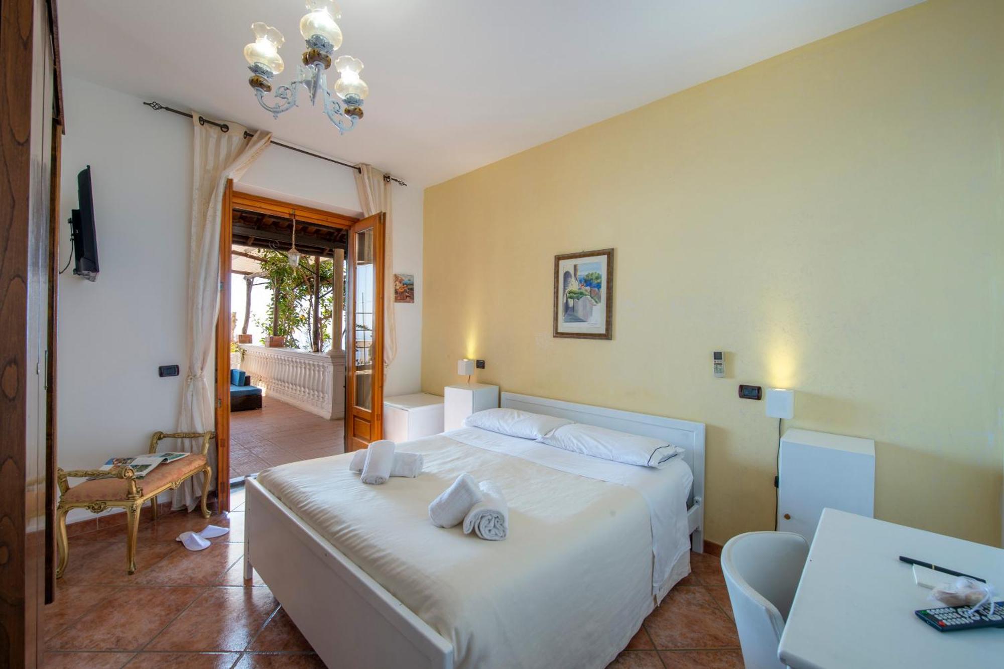 Esclusiva Con Piscina Privata Su Villa *
