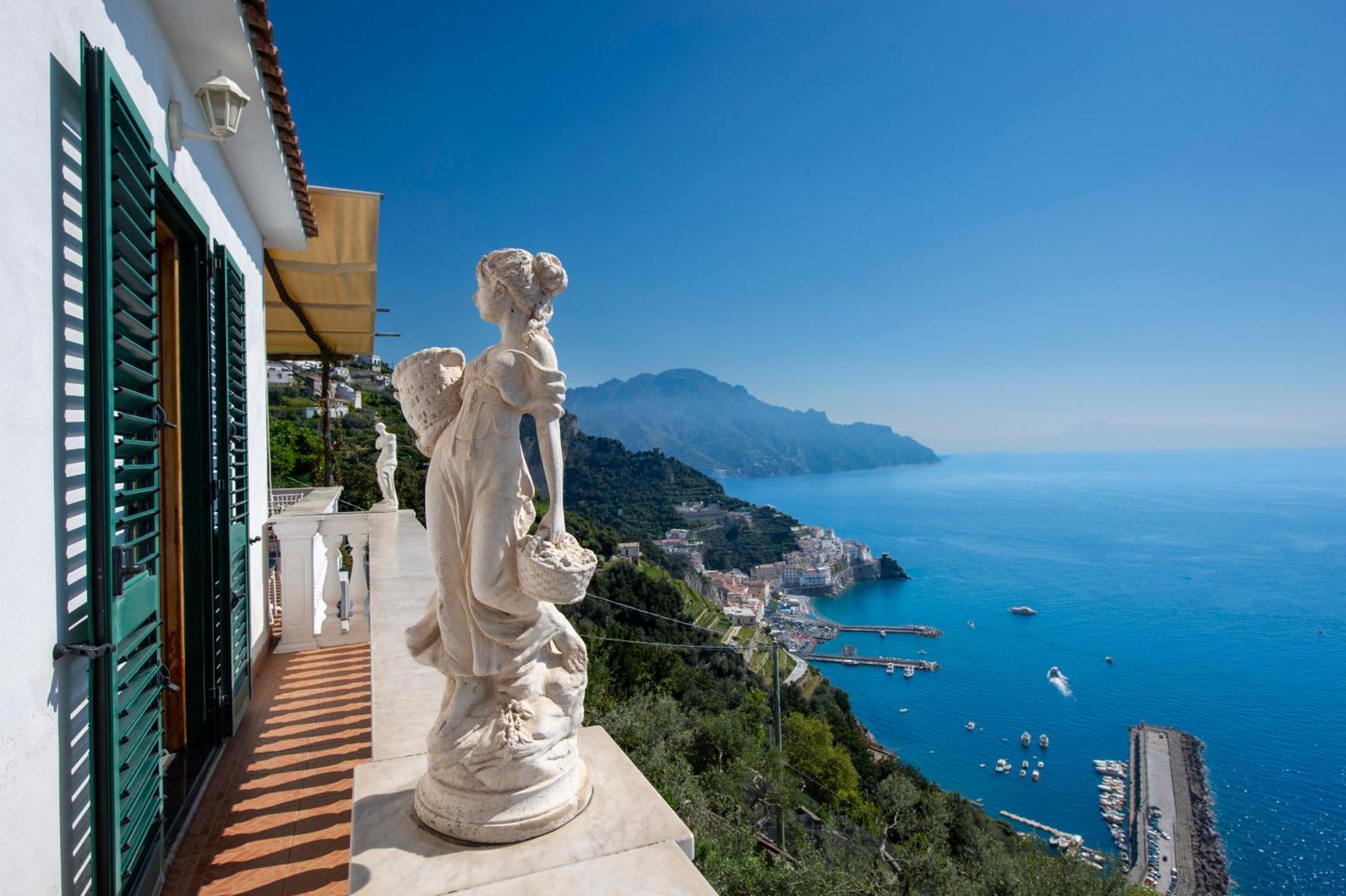 Esclusiva Con Piscina Privata Su Villa